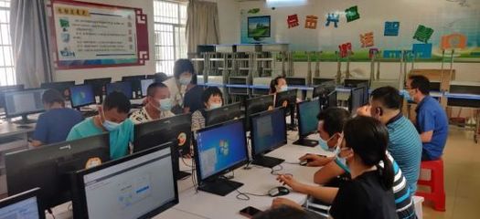 山根鎮(zhèn)組織36名村“兩委”干部開展計算機技能培訓